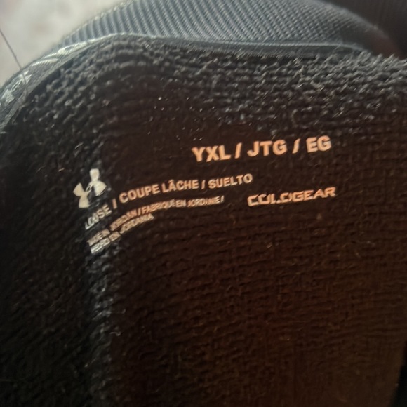 Under Amour XL boys half zip sweater - Picture 4 of 4